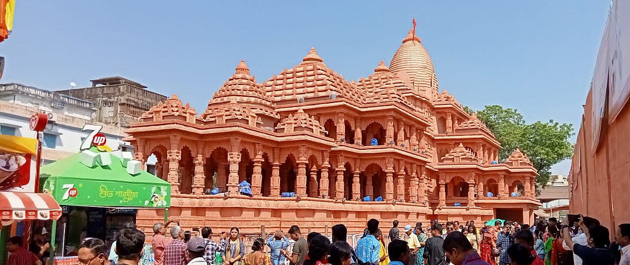 Durga Puja crush in Kolkata kills at least 19, including a seven-year-old girl